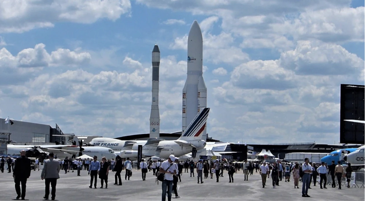 Illustration des Artikels "Internationale Luft- und Raumfahrtmesse - 19. bis 25. Juni 2023"